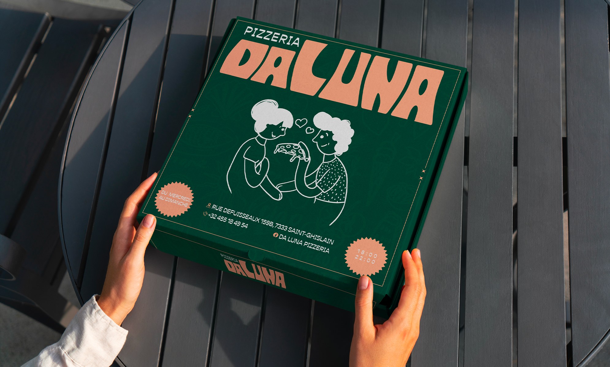 Boîte pizza Da Luna verte avec mascotte couple